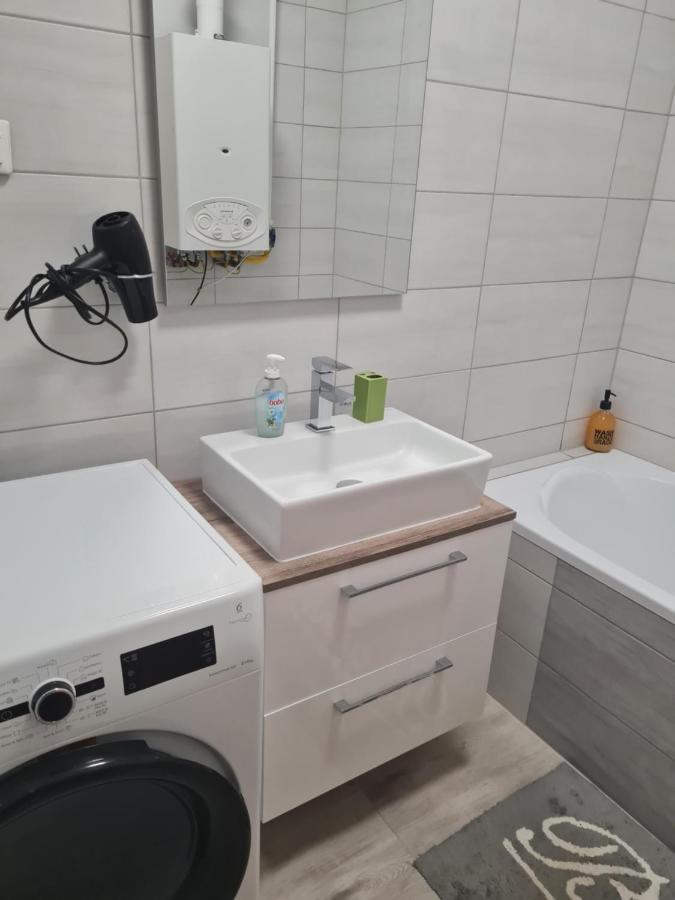 Urban Apartman Apartment Miskolc Exterior photo