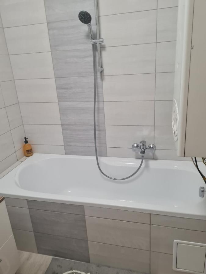 Urban Apartman Apartment Miskolc Exterior photo